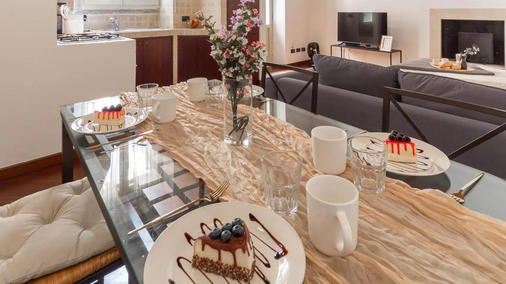 Charme Milan-300M Dal Duomo Apartment 0*, Milan Italy