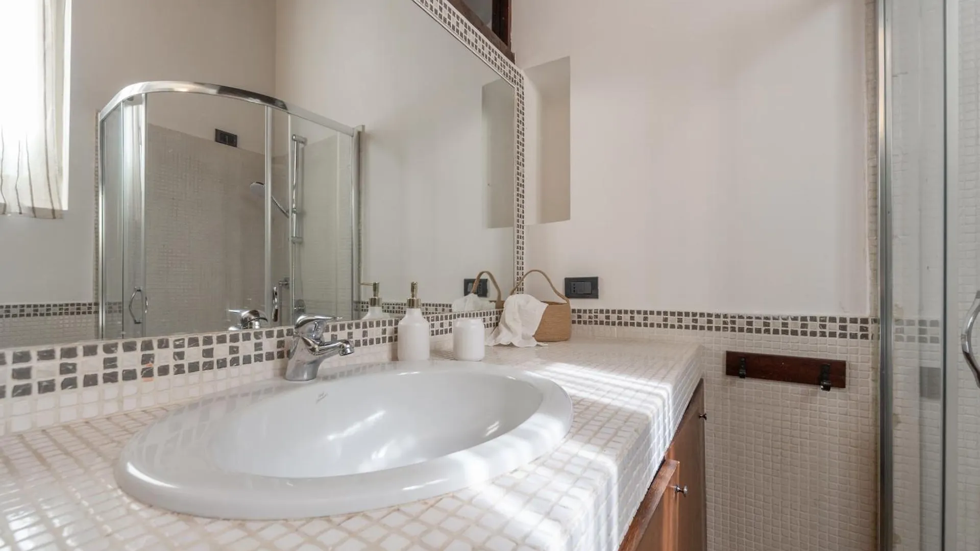 Charme Milan-300M Dal Duomo Apartment Milan